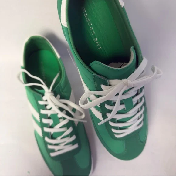 MADDEN GIRL Fabric/Faux Suede Sneakers NWOT - Picture 4 of 9